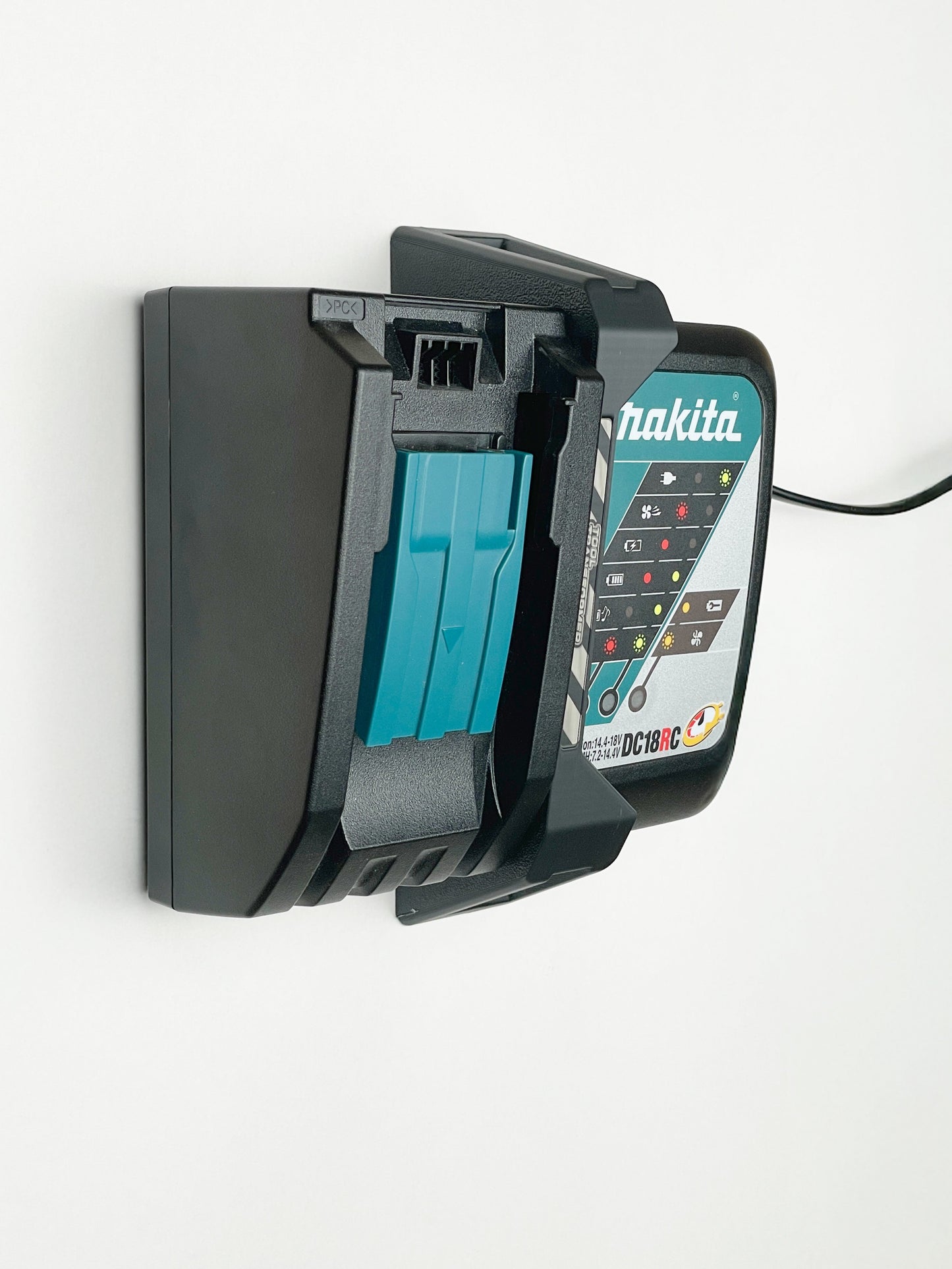 Makita Charger DC18RC Wallmount