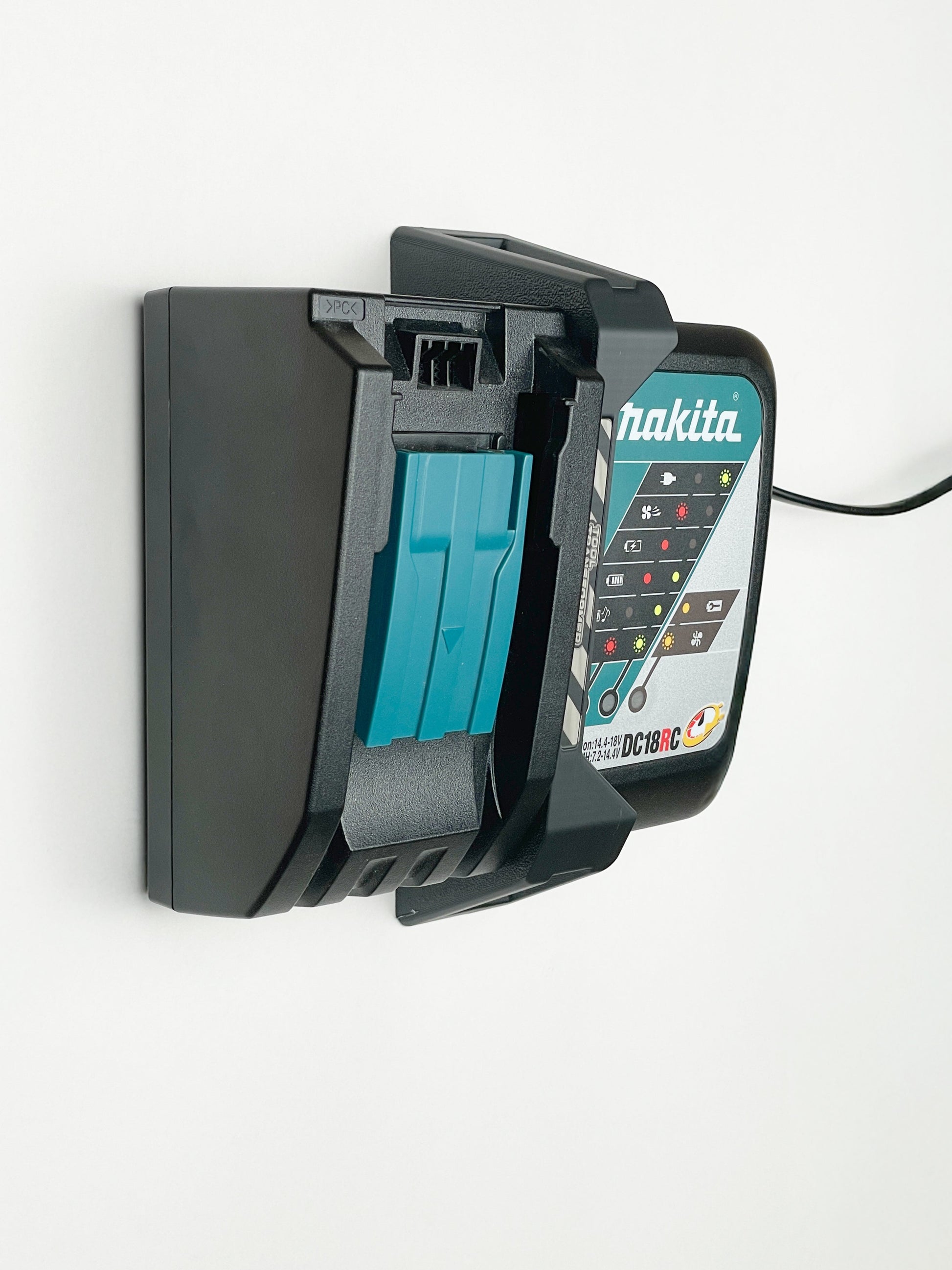 Makita Charger DC18RC Wallmount