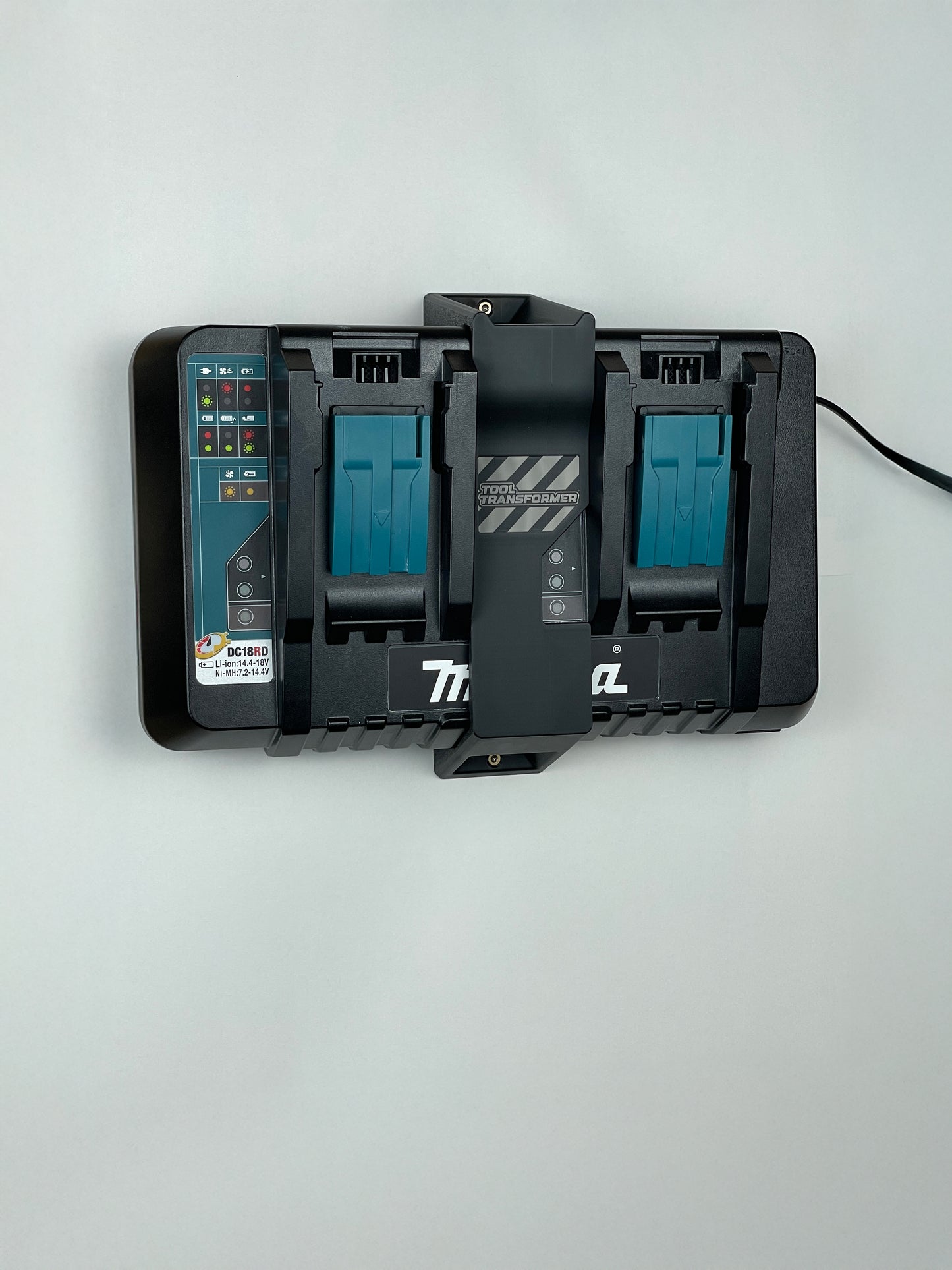 Wallmount Makita DC18RD