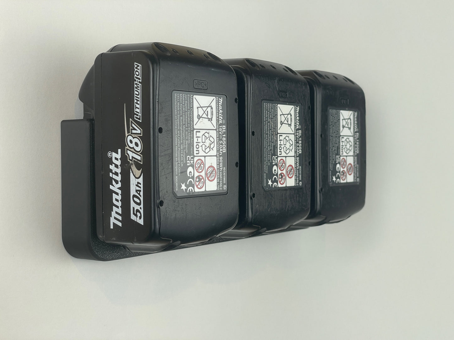 Battery Wallmount Makita 